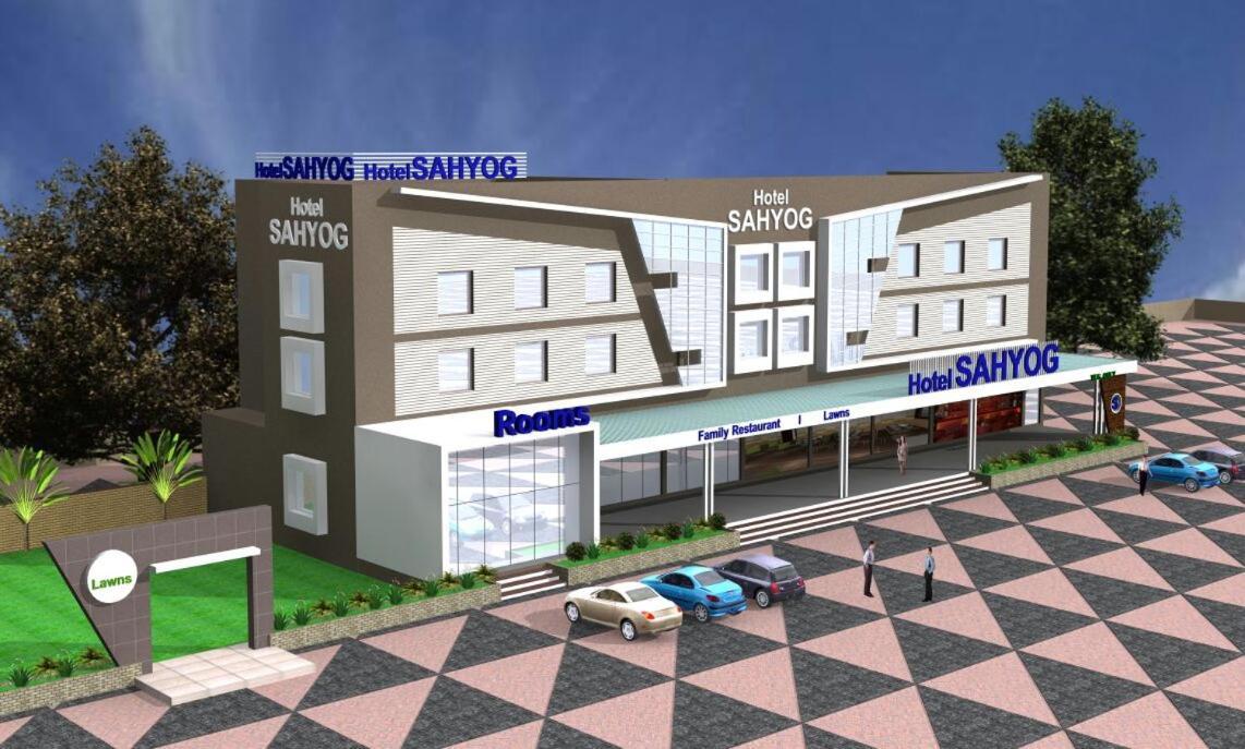 Hotel Sahyog & Rooms Сурат Екстериор снимка